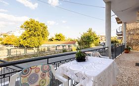 Kalamata'S Sunny Retreat Near The Historic Center