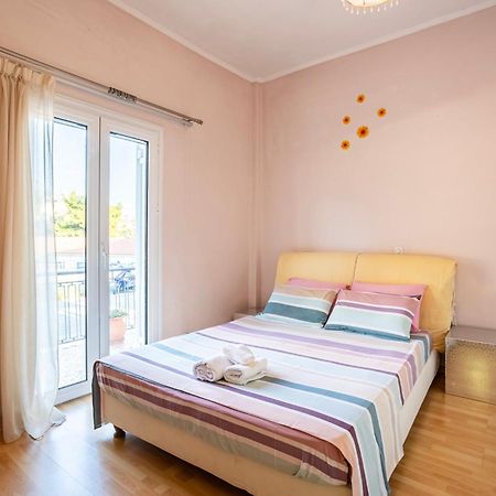Kalamata'S Sunny Retreat Near The Historic Center Εξωτερικό φωτογραφία