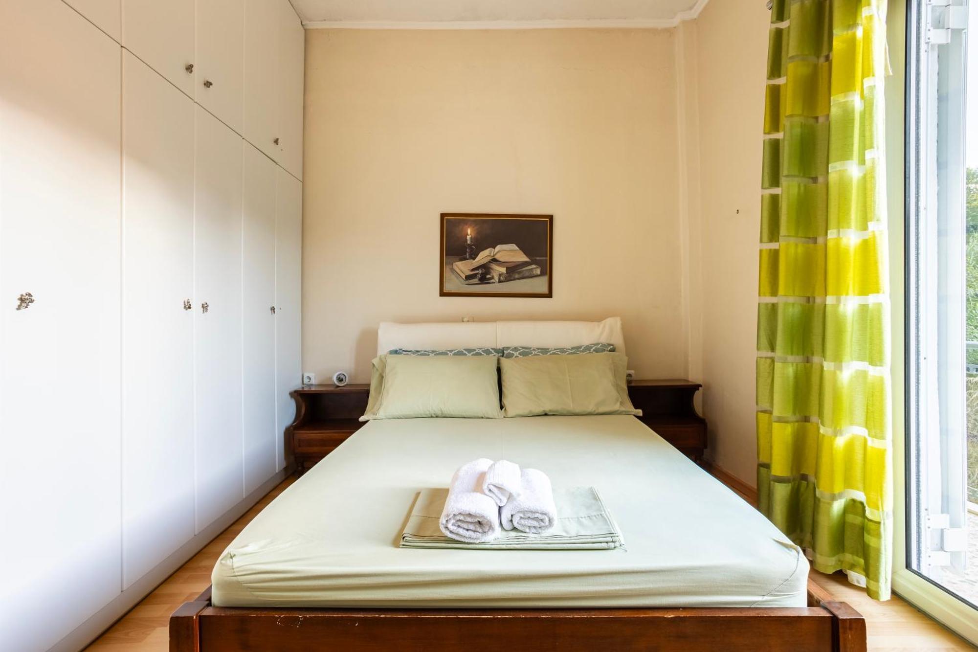 Kalamata'S Sunny Retreat Near The Historic Center Εξωτερικό φωτογραφία